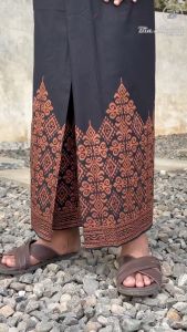 Sarung Batik Anak SD SMP, Sarung Batik Santri, Sarung Batik Pekalongan, Motif Pintu Aceh, dan Motif Sarang Tawon Kekinian