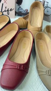 รองเท้าคัชชูส้นแบนนุ่มใส่สบาย พร้อมส่ง 520-92