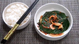 Daun Wijen Korea 100gr – Perilla Leaf (Kkaennip) Fresh Bungkusan BBQ Korea Halal & Autentik