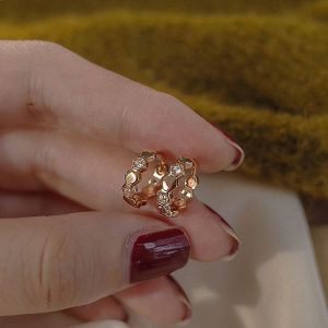 Elegant S925 Sterling Silver Beehive Earrings: Minimalist Design Sensation