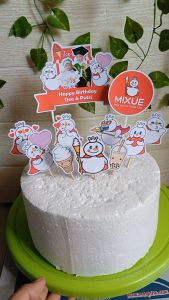Topper Cake Custom Foto Tema Mixue untuk Hiasan Kue Ulangtahun