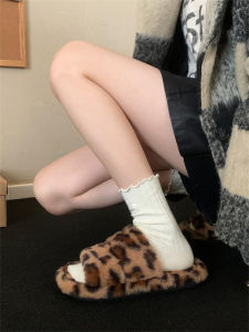 Comfortable Womens Home Outdoor Cotton Slippers Fashionable Retro Leopard Print Slip-On Shoes Anti-Slip Warmth Velvet Material