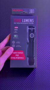 ไฟฉาย MIJOMI สีดำ J81 1300ลูเมนไฟฉายความสว่างสูง2600MAh USB-C ไฟฉายชาร์จได้ IP68ไฟฉาย LED กันน้ำได้ยาว200เมตรไฟฉายกลไฟฉายพกพาได้ระยะไกลพร้อมซองหนังสำหรับเล่นเกมยุทธวิธีปีนเขา