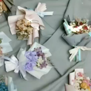 [SG Stock] Mini Dried Flower Bouquet with Gift Box Pretty Sweet Memory Birthday Graduation Valentine Teachers Day Gift Bouquet Gift Bag