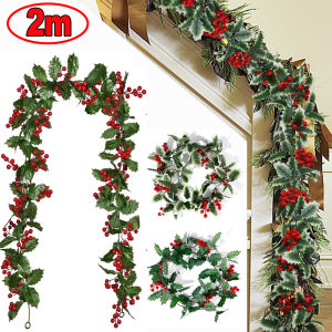 พวงมาลัยคริสมาสต์หวายเทียมสำหรับเครื่องประดับตกแต่งบ้านต้นไม้คริสต์มาสแขวนใบไม้ฮอลลี่เทียมขนาด2เมตร