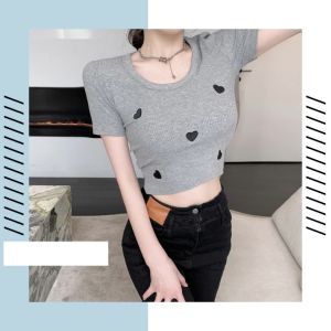 Tsion นิวส์ เสื้อยืดคอกลม เสื้อครอปเข้ารูป แต่งลายหัวใจน่ารักกรุบกริบ💕 ซัมเมอร์นี้ห้ามพลาด ใส่แล้วเซ็กซี่เลดี้ม๊าก💙