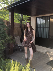 Summer Outdoor Spaghetti Strap Camisole Brown Halter Design