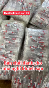 ( Túi 100 cBàn chải khách sạn bàn chải nhà ngh dùng 1 lần bàn chải giá rẻ cước chỉ tơ mềm