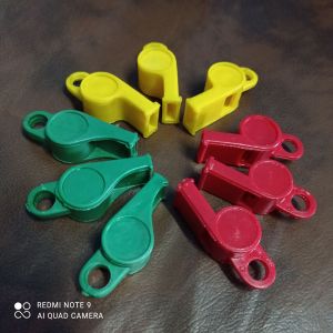Peluit plastik pramuka hijau merah kuning 1 pcs