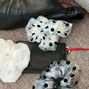 คลิปหนีบผมผ้าอ็องแกนสีเทาและดำลายจุดขนาดใหญ่ 2 ชั้น คลิปหนีบผมทรงกลมขนาดใหญ่ สไตล์เกาหลี หัวเข็มขัดตกแต่งผม เครื่องประดับแฟชั่น