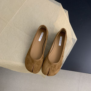 JiJi Studios Fashionable Commuter Womens Slip-On Shoes Split-Toe Velvet Fairy Style Flat Heel Low Chunky Casual Footwear