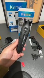 Kemei Barber Cordless Hair Clipper 0mm Zero Gap Engraving Wireless Control Hair Clipper Detail Trimmer Professional Electric Trimmer KM-1563