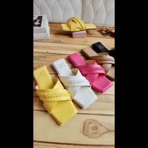 Sandal teplek tali silang hak rendah 3cm-BAY.ID