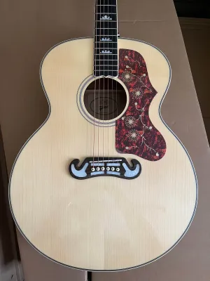 กีต้าร์โปร่ง Gibson J200 Jumbo N 42นิ้ว Acoustic Guitar Gibson J200 42 inch ( พร้อมส่งในไทย )