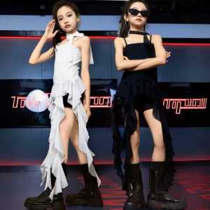 ทันสมัย การแสดงเต้นรําแจ๊ส ชุดสูท ชุดสําหรับเด็กผู้หญิงเสื้อผ้าการแสดง อินเทรนด์ นางแบบเครื่องแต่งกายเดินชุดเด็กผู้หญิง