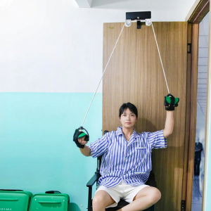 Rehabilitation Traction Trainer for Upper Limbs Arms Shoulders and Cervical Spine Portable