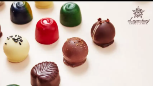 Socola Hạnh Nhân Thanh Bar 80g Legendary - Đồ ăn vặt chính hãng làm quà tặng ý nghĩa