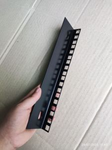 ( k kèm ốc) 1 thanh tiêu chuẩn lắp cho tủ mạng 6u tủ rack 6u thanh sắt V lỗ bắt thiết bị âm thanh