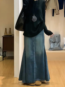 Fashionable Blue Washed Denim Long Skirt Womens High Waist Loose Fish Tail Skirt Versatile Midi Skirt Autumn New Style