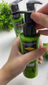 DUBEEDU Herborist Body Lotion Zaitun Coconut Frangipani 145ml Vitamin E Whitening UV Filter