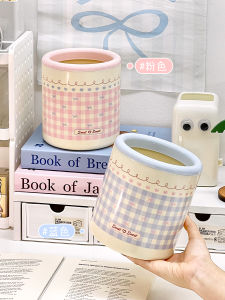 ถังขยะขนาดเล็กสำหรับโต๊ะทำงาน Mini Desktop Garbage Can สำหรับนักเรียนและออฟฟิศ ถังรองรับกระดาษทิ้ง สไตล์น่ารักและทันสมัย