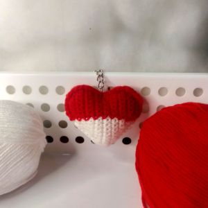 Gantungan Kunci Heart Merah Putih | Rajut | Ganci Hati | Amigurumi | Rosebee Craft