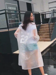 Raincoat EVA เสื้อกันฝน กันฝน เสื้กคลุมกันฝน ชายหญิง แฟชั่นเกาหลี ผ้าEVA (สุ่มสติ๊กเกอร์ของขวัญ)