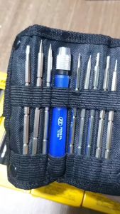 Bộ vít đa năng 8 món 7339R dùng để tháo mở laptop điện thoại