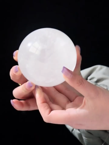 Quả Cầu Phong Thủy Đá Thạch Anh Trắng Tự Nhiên - Trang Trí Bàn Làm Việc Phòng Khách Size 15 cm