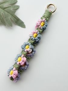 Hand Knitted Daisy Mobile Phone Lanyard DIY Material Kit Yarn Crochet Finished Product Gift for Best Friend Jewelry Accessories