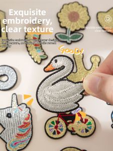 High-quality Cartoon Embroidery Patch Self-adhesive Washable