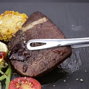 ที่คีบเนื้อย่างบาร์บีคิวสแตนเลส 304 Food Grade แบบหนา สำหรับน้ำหนัก 50-100 กก. สีเงิน