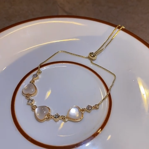 OR🧸Gelang Manis Keren untuk Gadis Niche Gelang Batu Mata Kucing Hati Gelang Sederhana dan Serbaguna