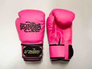 Thai Brand Thick Padding Muay Thai Boxing Gloves Made in Thailand