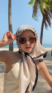 ผ้าพันคอซาติน Sea breeze (E06) ผ้าโพกหัว ผ้าคลุมไหล่ ผ้าโพกศรีษะ【70x70 ซม】ผ้ามัดผมเกาหลี