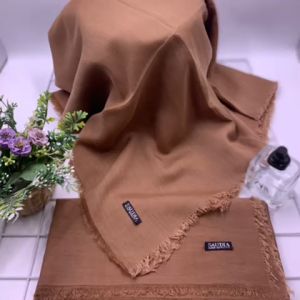 Jilbab Segi Empat Saudia Rawis: Hijab Nyaman & Elegan