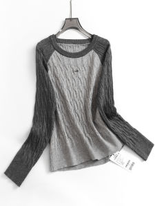 เสื้อสเวตเตอร์ถักผ้าขนสัตว์ผสมคอตตอนผสมสีบล็อกแขนยาวทรงเข้ารูปสำหรับผู้หญิง ทรงเข้ารูป ฤดูใบไม้ร่วง 2024