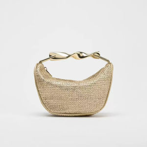 Metal Handle Straw Bags for Women Half Moon Rattan Woven Chain Shoulder Bag Bohemian Travel Beach Bag Designer Crossbody Handbag