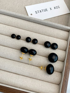 New 2025 Black Pearl Stud Earrings Womens Pure Silver Mini Trendy High-End Black Gold Versatile Bun Shape Fashion Jewelry