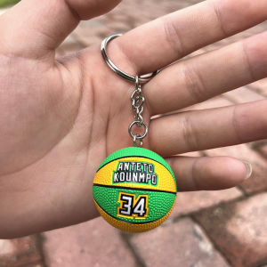 Basketball Star Keychain Trophy Model Kobe Wade Irving Durant Collectible Gifts for Boys Memorial Sports Fan Supplies