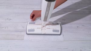 ไม้ถูพื้นใช้แล้วทิ้ง *แบบสเปรย์ ผ้าแห้ง ที่สามารถพ่น น้ำยาถูพื้น ได้ในตัว มีถังเก็บน้ำยา ทำความสะอาดบ้าน ตรงปก สวยงาม ทนทาน