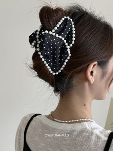 Luxurious Pearl Polka Dot Hair Claw Clip Womens Large Size Triangle Shark Clamp Stylish Hair Accessory for Various Occasions