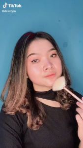 MAKE OVER Shimmering Powder Indonesia / Highlighter Powder Wajah 13g / Ultra Fine Powder / Natural Shimmery Finish / Easy To Blend / Shimmer Glowing Glow Highlight Bedak Tabur Halus / Shade Bronze Goldinx Chrystalist Quartza / Cosmetic Face Makeup Series