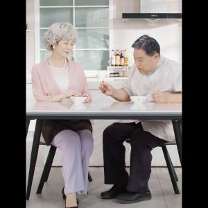 【จัดส่งจากกรุงเทพ】ผ้าปูโต๊ะ ผ้าปูโต๊ะพลาสติก PVC ใส ไร้กลิ่น กันน้ำมัน ทนความร้อน ทนทาน ทำความสะอาดง่าย ความหนา 1 มม 1.0mm