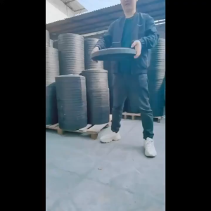 Industrial fan Vertical fan Wall-mounted fan，Used in factories and restaurants  320W high power  One-year warranty