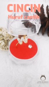 Cincin Xuping Terbaru: Cincin Huruf A-Z Kekinian & Bayar di Tempat