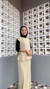 SETELAN ROMPI TALI RAJUT PREMIUM / ROMPI SATU SET / BAJU SETELAN WANITA