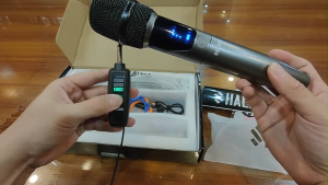 SHALANRA GE/GO/RE288 UHF Professional Wireless Microphone Rechargeable Handheld Microphone 150m Usage Distance for Karaoke