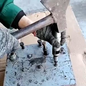 Bộ tô vít đóng đảo chiều cao cấp JAPAN 12 chi tiết thép S2 siêu cứng có mũi vít nhổ ốc gãy vặn ốc vít hư toét