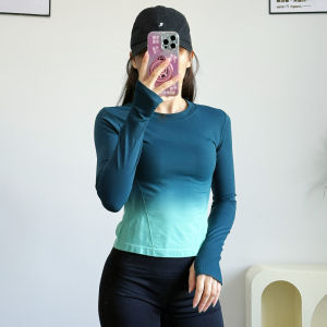 SKINOFSKIN | Quick-Drying Gradient Color Fit and Slimming T-Shirt